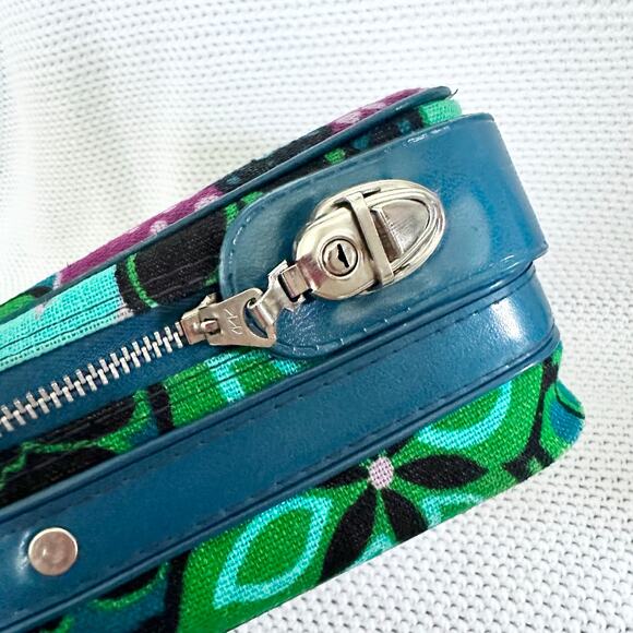 Vintage 60s Green Mod Groovy Floral Print 3 Piece Soft Shell Japan Suitcase Set - Picture 12 of 16
